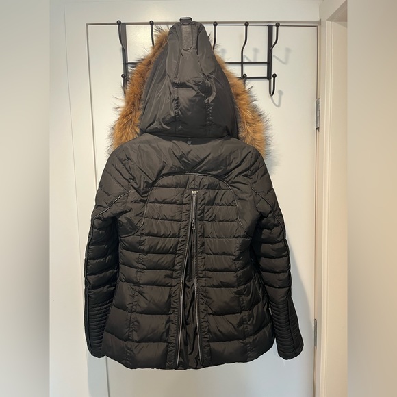 Black Rudsak Jacket with fur - Picture 6 of 6